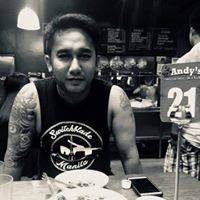 Dexter Flores