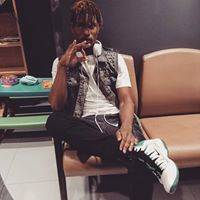 T Lion Flexin